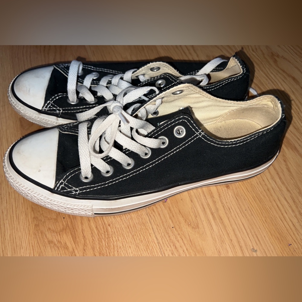 Black converse